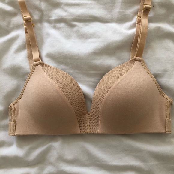 Set of Three Lively No-Wire Bras 32B - Picture 4 of 7